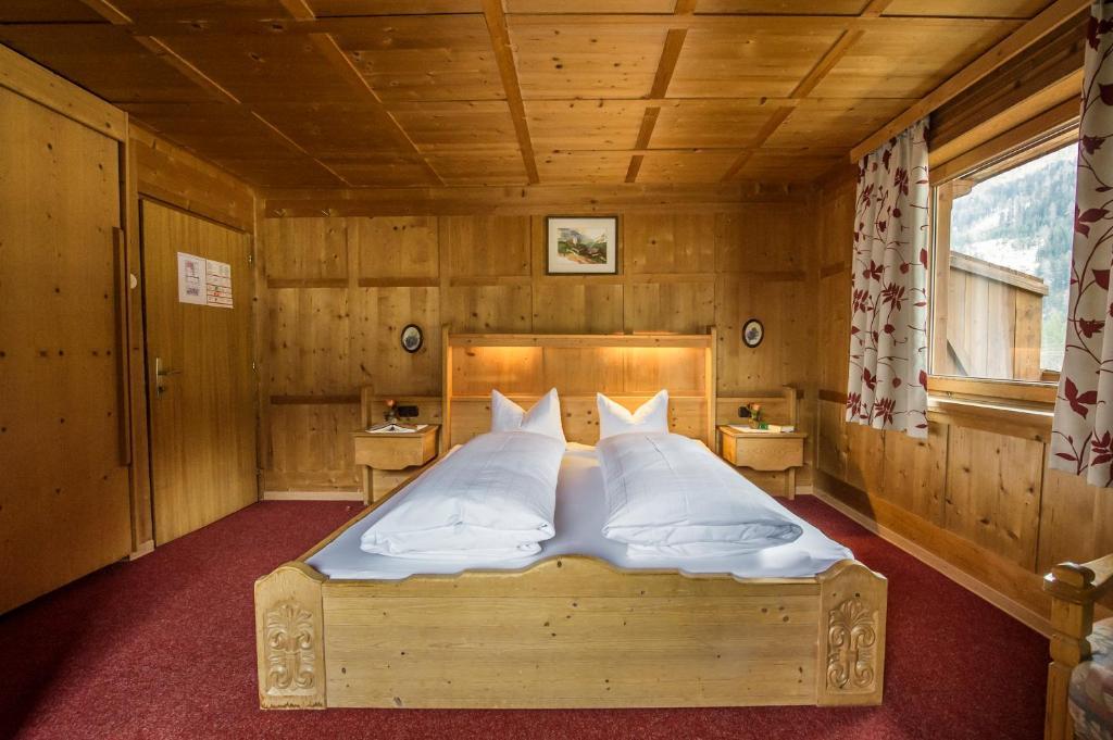 Alpengasthof Zollwirt Sankt Jakob in Defereggen Room photo